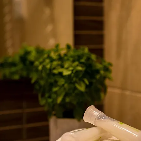 Armeno 3* نيدري