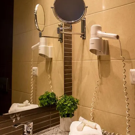 Armeno فندق نيدري