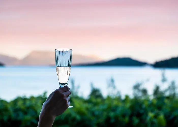 Armeno 3* Νυδρί